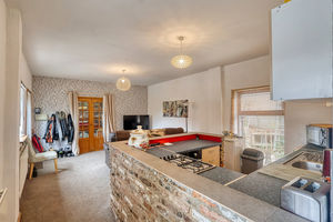 Annexe Kitchen/Diner- click for photo gallery